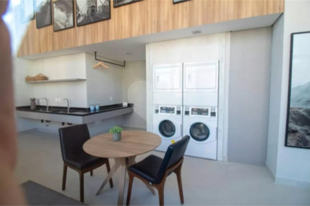 Apartamento à venda com 1 quarto em Vila Cordeiro, São Paulo, SP