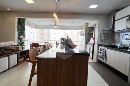 Apartamento à venda com 3 quartos, sendo 1 suíte,  em Vila Suissa, Mogi das Cruzes, SP