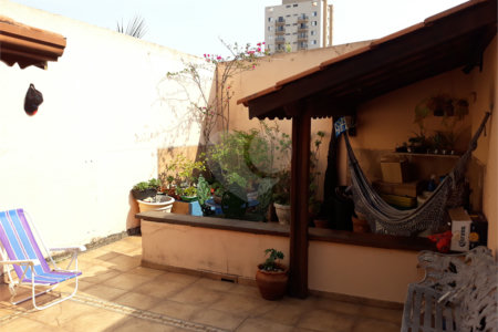 Sobrado à venda com 3 quartos, sendo 1 suíte,  em Jardim Oriental, São Paulo, SP