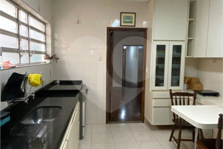 Sobrado à venda com 3 quartos, sendo 2 suítes,  em Jardim Brasil (zona Sul), São Paulo, SP
