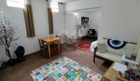 Casa à venda com 4 quartos, sendo 1 suíte, em Vila Mazzei, São Paulo, SP