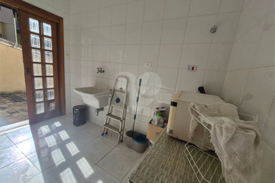 Casa à venda com 4 suítes no condomínio Alpes da Cantareira, Mairiporã - SP