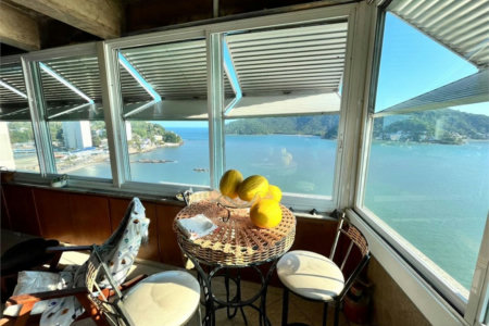 apartamento pé na areia com vista total para o mar em são vicente