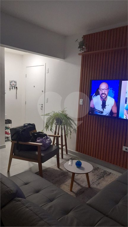 Apartamento à venda com 2 quartos, sendo 1 suíte, em Mirim, Praia Grande, SP