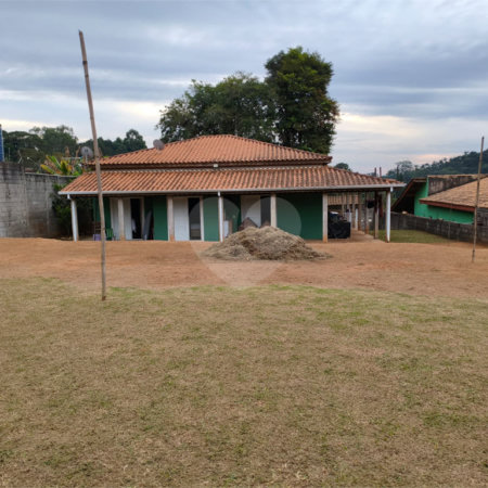 Casa à venda com 2 quartos em Chácaras Santa Martha, Várzea Paulista, SP
