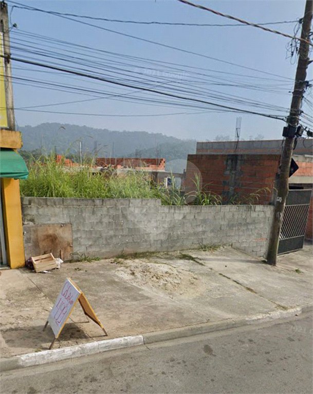 Terreno à venda em Jardim Ikeda, Suzano, SP