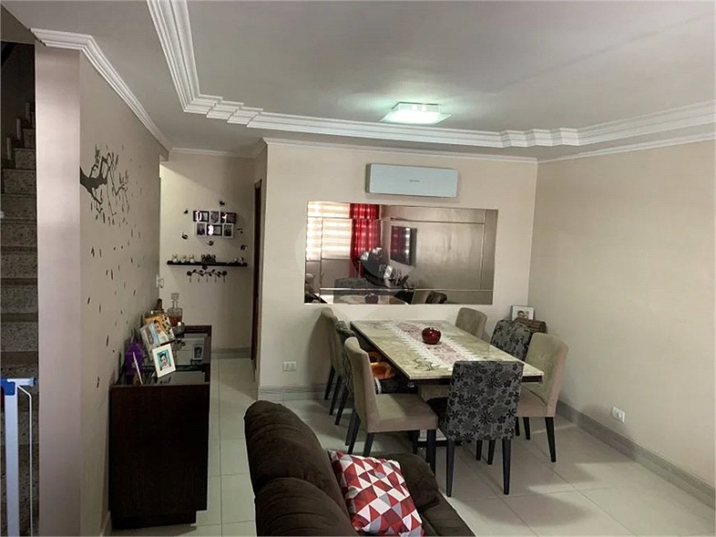 Casa à venda com 3 quartos, sendo 1 suíte, no condomínio Residencial Gabriela, São Paulo - SP