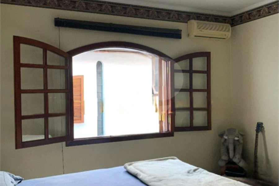Casa à venda com 4 quartos, sendo 2 suítes, em Mandaqui, São Paulo, SP