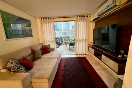 Apartamento à venda com 3 quartos, sendo 1 suíte,  em Vila Andrade, São Paulo, SP