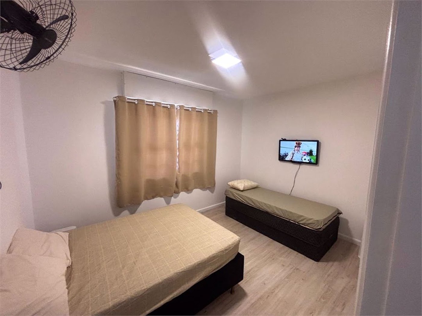 Casa com 3 dormitórios, 249 m² - venda por R$ 1.480.000,00 ou aluguel por R$ 7.600,00 - Marapé - Santos/SP