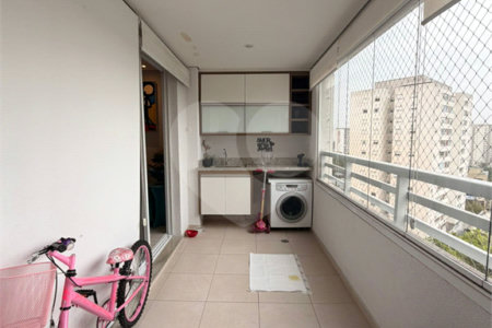Apartamento à venda com 3 quartos, sendo 1 suíte,  no Centro, Diadema, SP