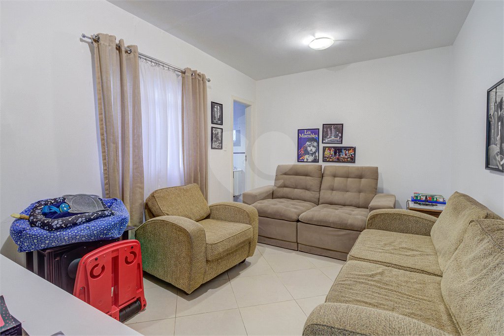 Sobrado à venda com 4 quartos, sendo 1 suíte, em Alto da Boa Vista, São Paulo, SP