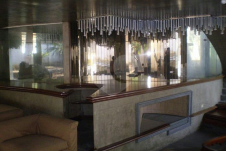 Sobrado à venda com 7 quartos, sendo 4 suítes, em Jardim Petrópolis, São Paulo, SP