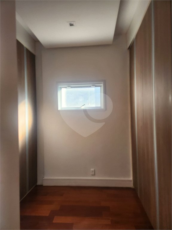 Casa à venda ou para alugar com 4 suítes no condomínio Residencial Jaguary, São José dos Campos - SP