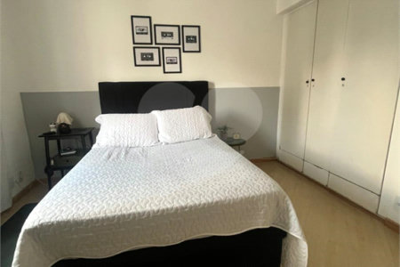 Apartamento à venda com 3 quartos, sendo 1 suíte, em Vila Olímpia, São Paulo, SP