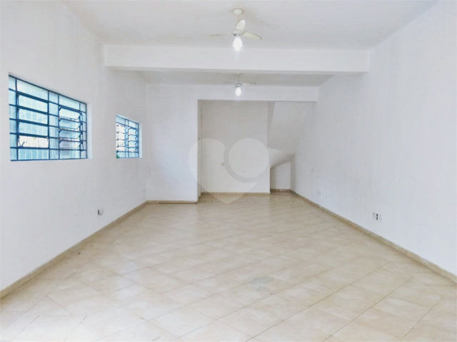 Prédio à venda em Santana, São Paulo, SP
