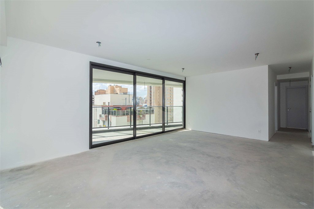 Apartamento à venda com 3 suítes em Vila Olímpia, São Paulo, SP