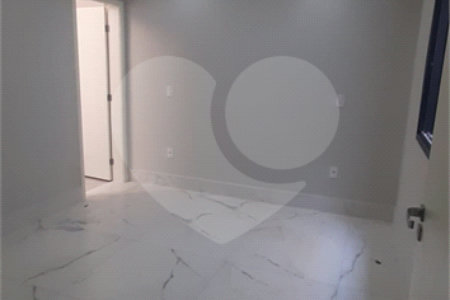 Sobrado à venda com 3 suítes em Vila Avaí, Indaiatuba, SP