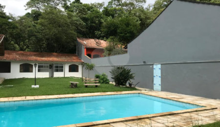 Casa à venda com 4 suítes no condomínio Alpes da Cantareira, Mairiporã - SP