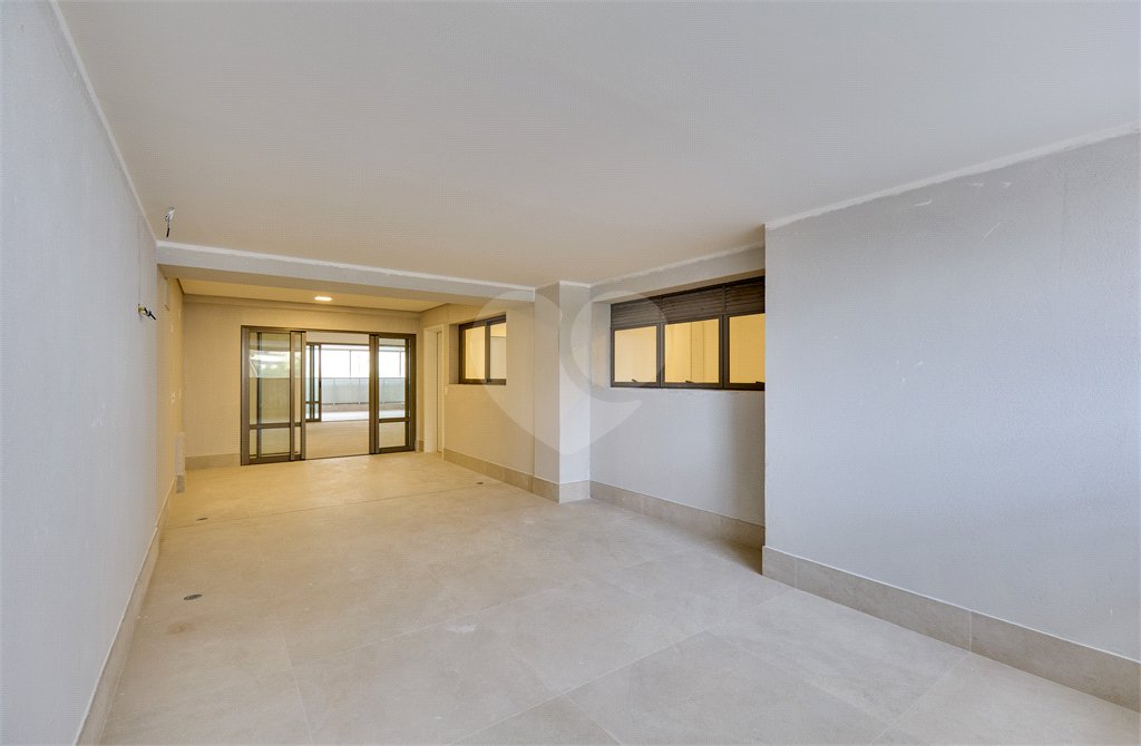 Apartamento à venda com 4 suítes em Campo Belo, São Paulo, SP