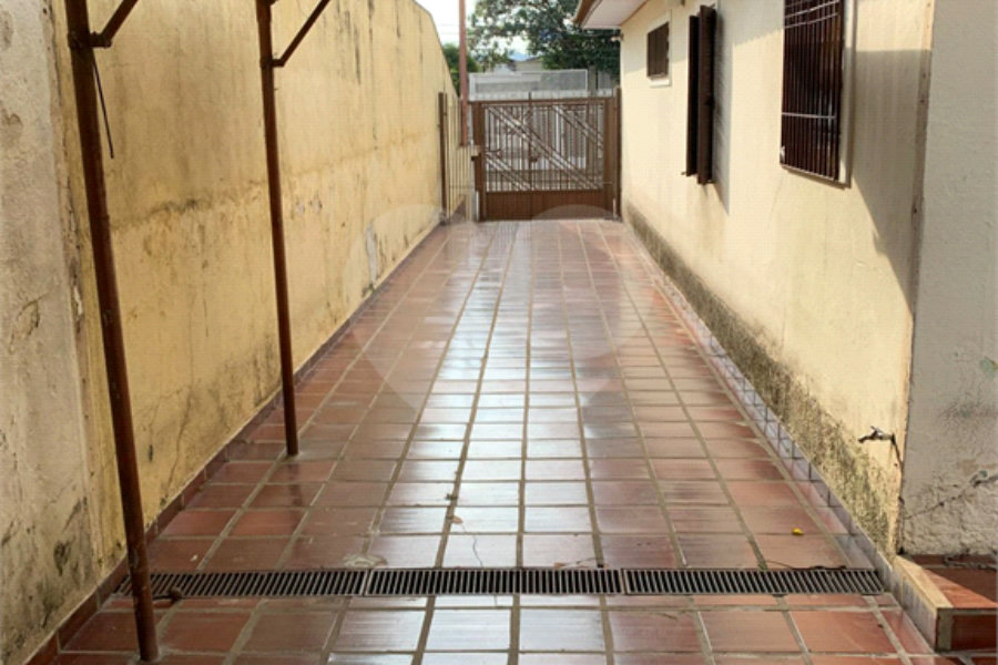 Sobrado à venda com 3 quartos no Brasilândia, São Paulo, SP