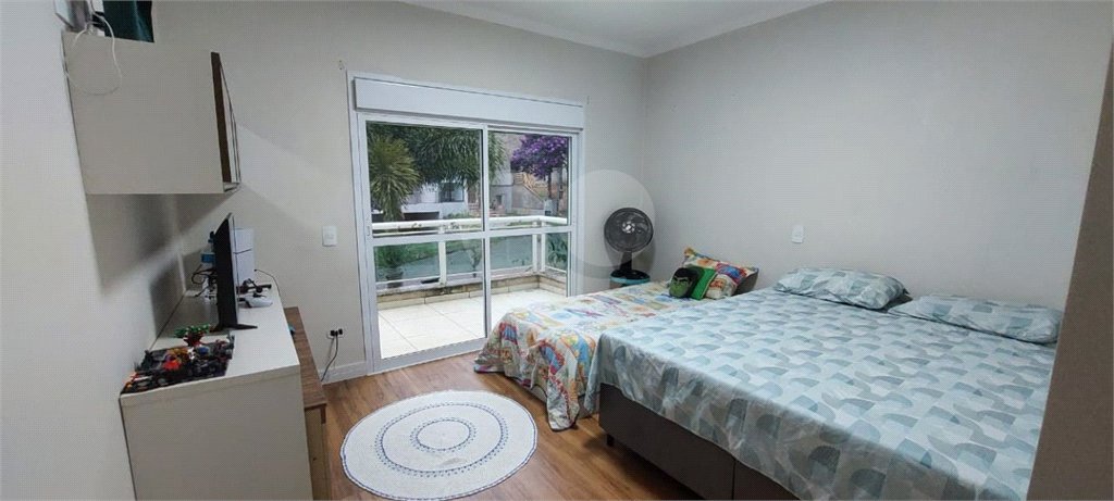 Casa para alugar com 4 quartos, sendo 3 suítes,  no condomínio Figueira Garden, Atibaia - SP