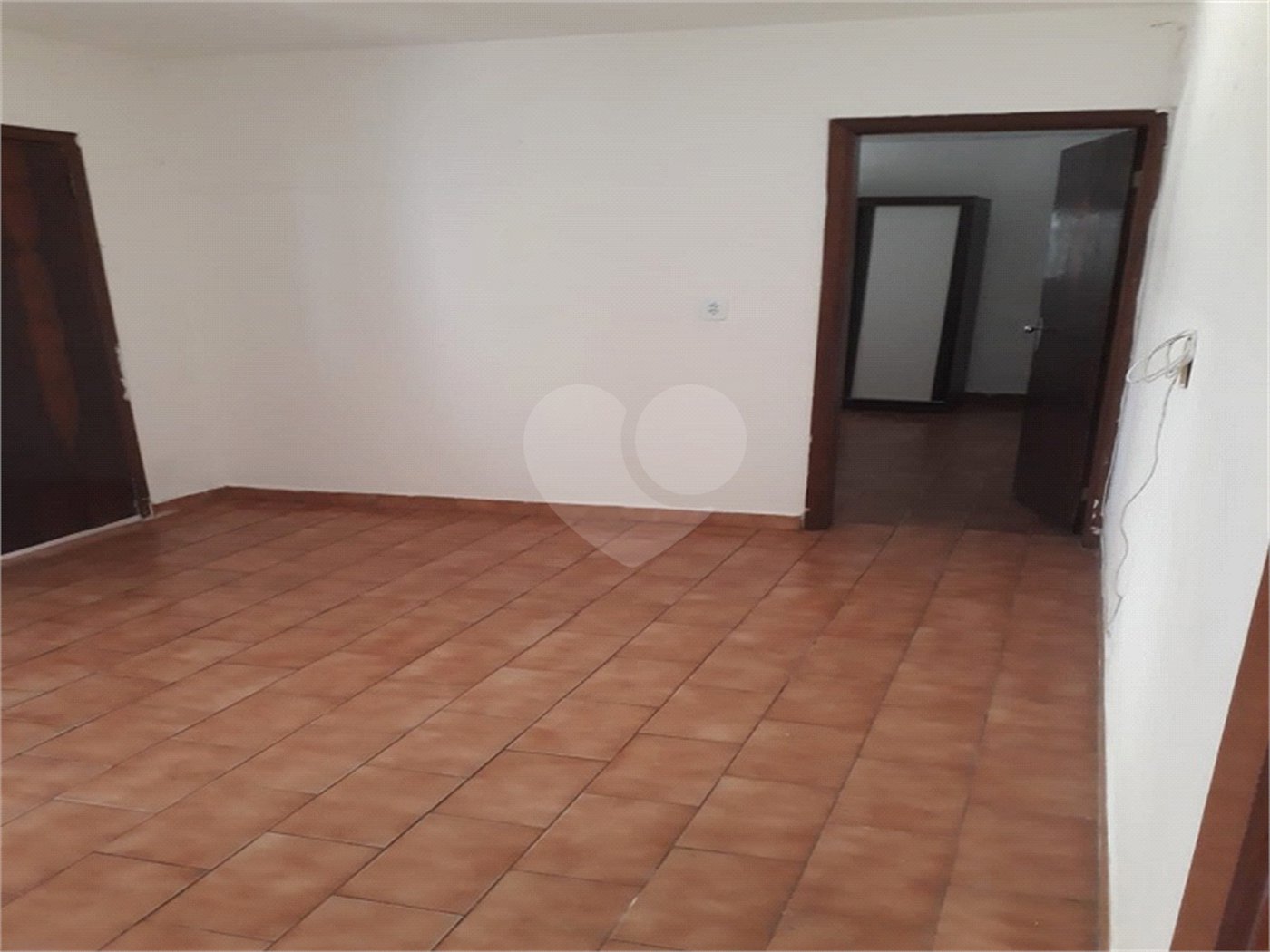 Sobrado à venda com 4 quartos em Jardim Galetto, Itatiba, SP