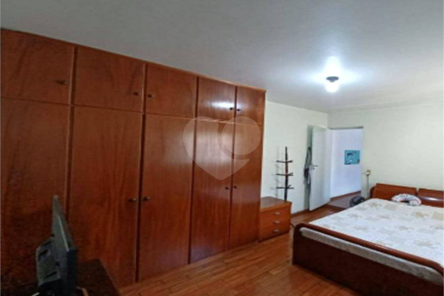 Sobrado à venda com 3 quartos, sendo 1 suíte,  em São Miguel Paulista, São Paulo, SP