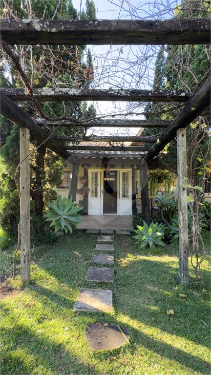 Chácara à venda com 4 quartos, sendo 1 suíte,  em Campos de Atibaia, Atibaia, SP