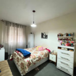 Apartamento com 2 dormitórios e suíte + dependência de serviço completa na Ponta da Praia – Localização privilegiada próximo à Praça Dino Bueno