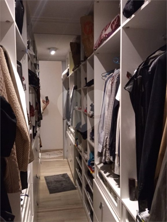 Apartamento à venda com 3 suítes em Vila Suzana, São Paulo, SP