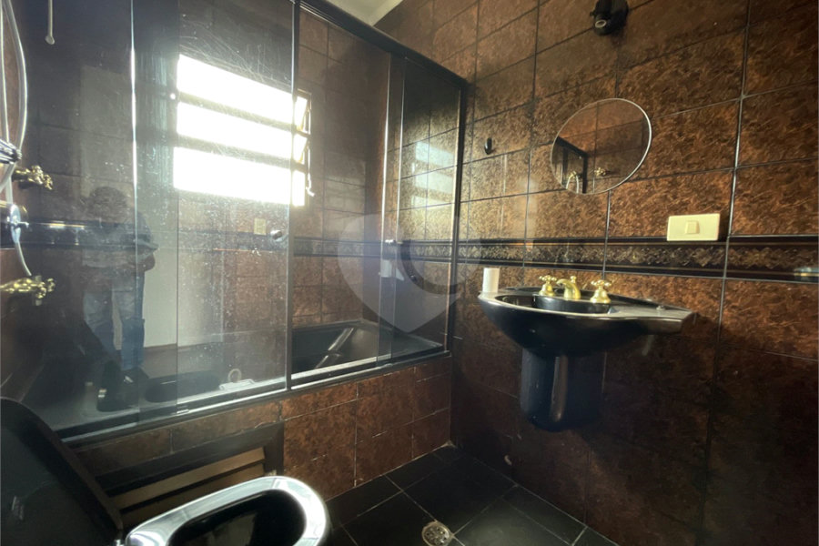 Sobrado à venda com 4 quartos, sendo 1 suíte, em Vila Nova Cachoeirinha, São Paulo, SP