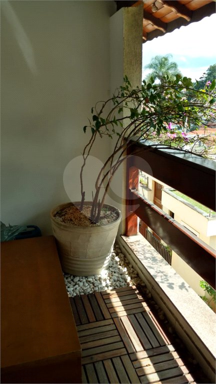 Casa à venda com 3 quartos, sendo 1 suíte, no condomínio Morada de Itapuã, São Paulo - SP