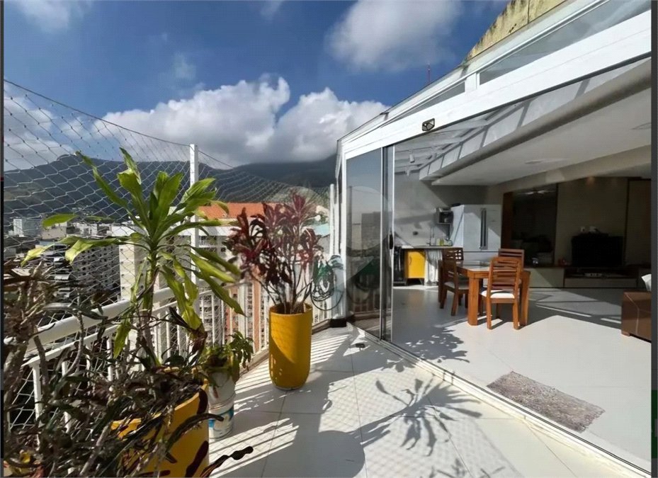 Cobertura à venda com 3 quartos, sendo 2 suítes, em Tijuca, Rio de Janeiro, RJ