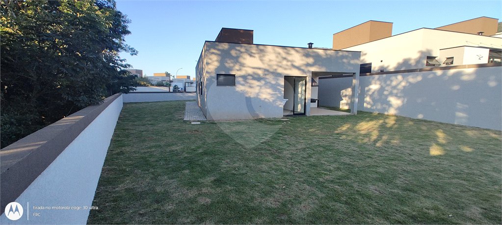 Casa à venda com 3 suítes no condomínio Reserva Ybyra, Atibaia - SP