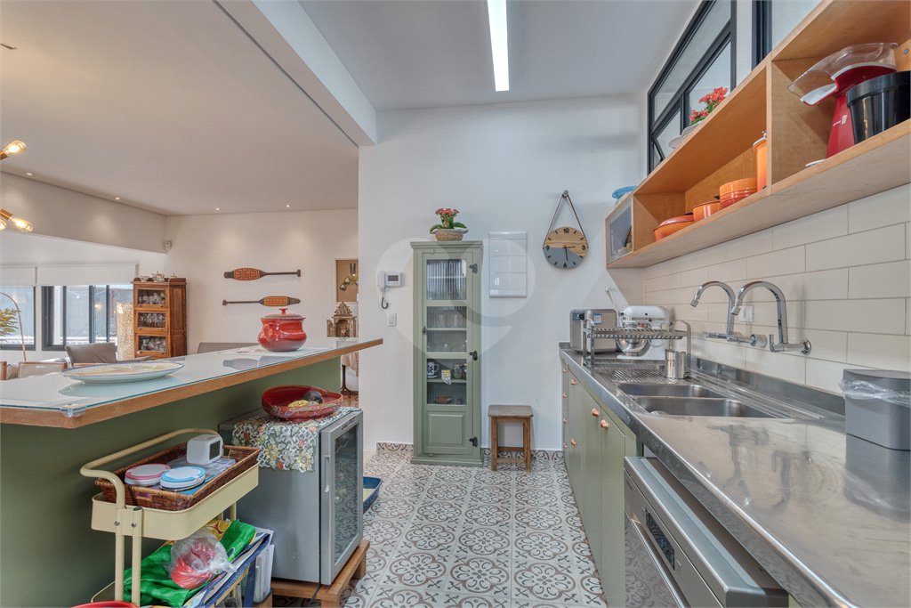 Casa à venda com 3 quartos, sendo 1 suíte, em Granja Julieta, São Paulo, SP