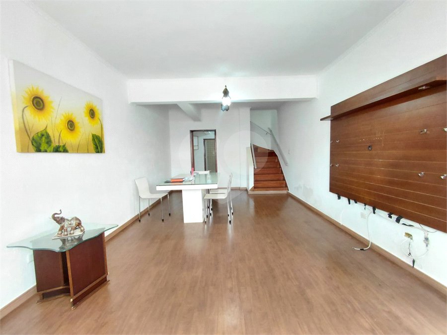 Sobrado à venda com 3 quartos em Vila Romana, São Paulo, SP
