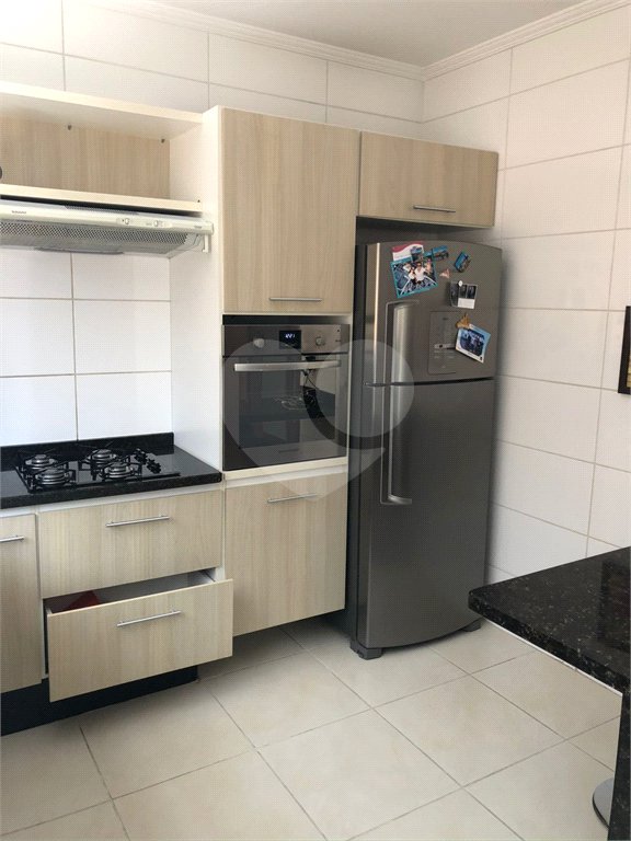 Casa à venda com 3 quartos, sendo 1 suíte, no condomínio Fiorella, Valinhos - SP