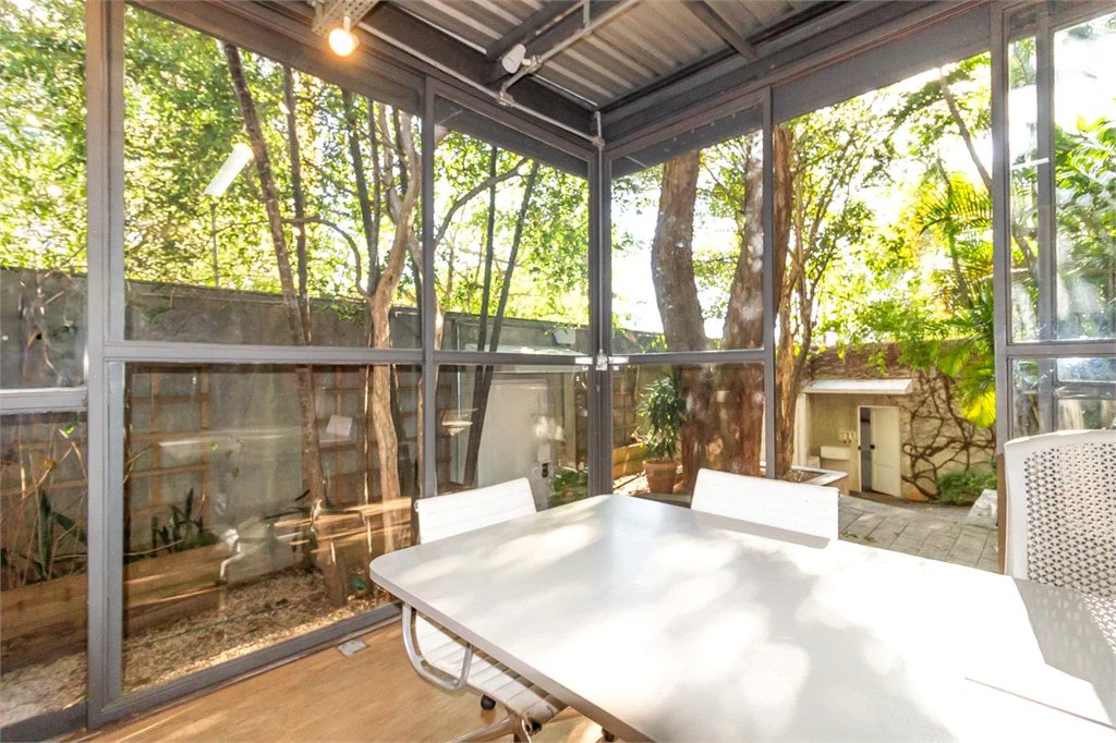 Casa à venda ou para alugar com 3 quartos, sendo 1 suíte, em Butantã, São Paulo, SP