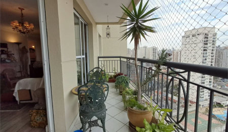Apartamento à venda com 2 suítes em Vila Romana, São Paulo, SP