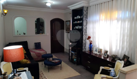 Sobrado à venda com 3 quartos, sendo 1 suíte, em Tremembé, São Paulo, SP