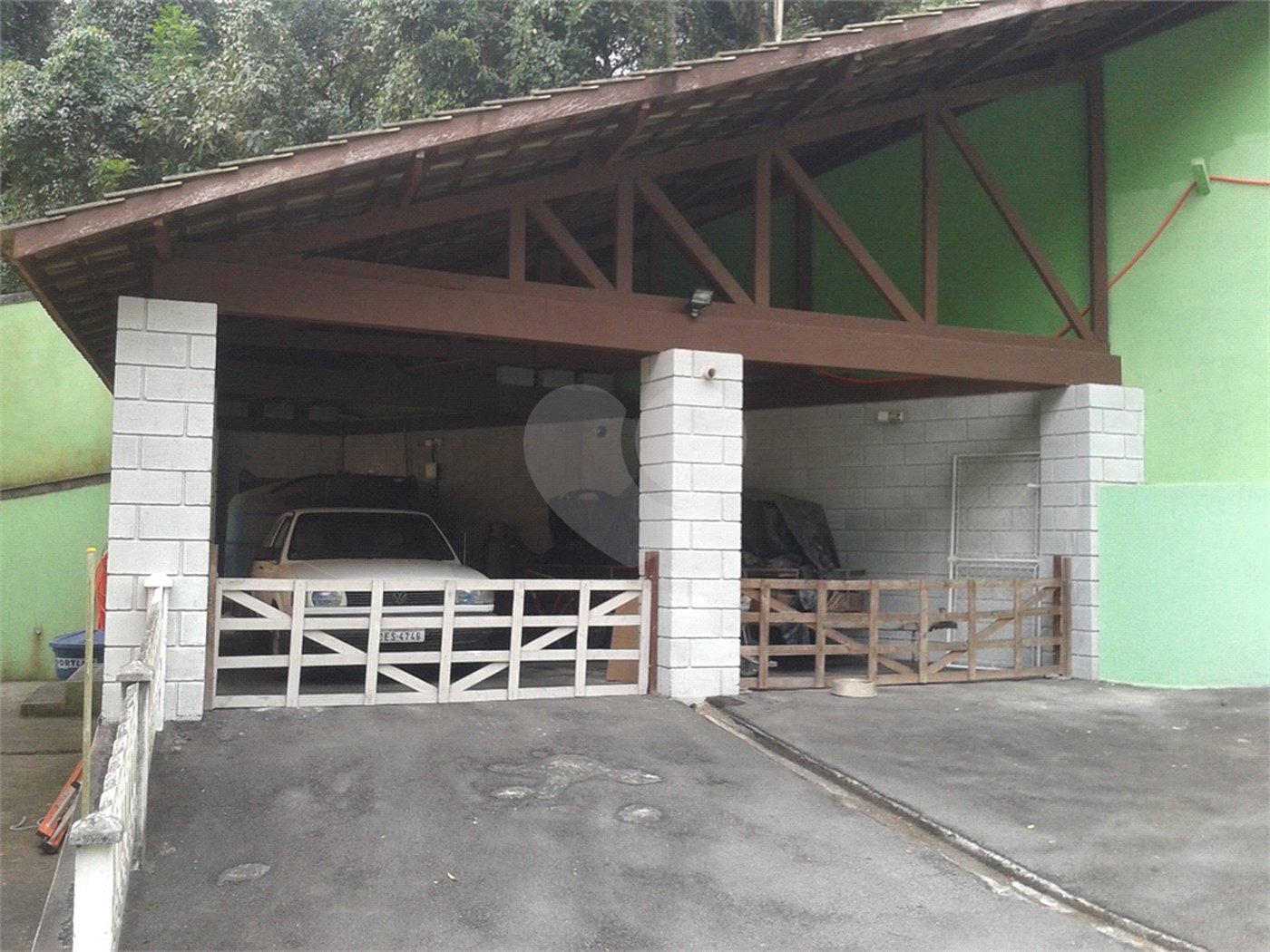 Casa à venda com 4 suítes no condomínio Sausalito, Mairiporã - SP