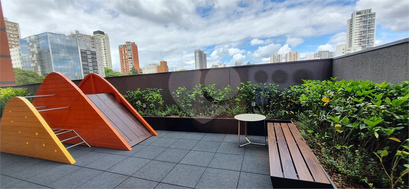 Apartamento à venda com 3 suítes em Chácara Santo Antônio, São Paulo, SP