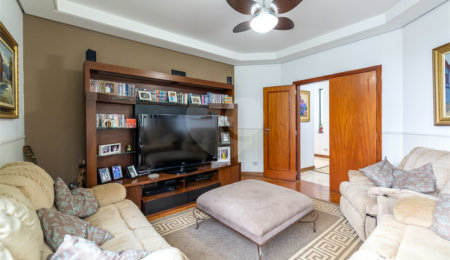 Casa à venda com 4 quartos, sendo 2 suítes,  em Brooklin Paulista, São Paulo, SP