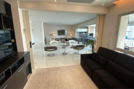 Apartamento à venda com 3 suítes em Vila Romana, São Paulo, SP