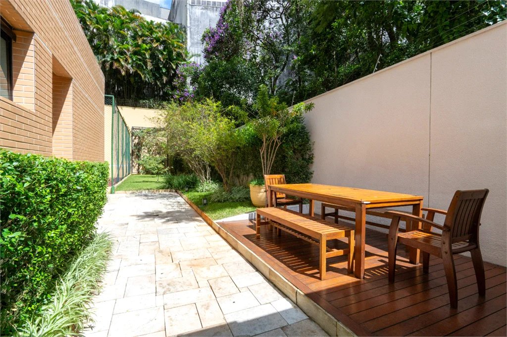 Apartamento à venda com 3 suítes em Vila Suzana, São Paulo, SP