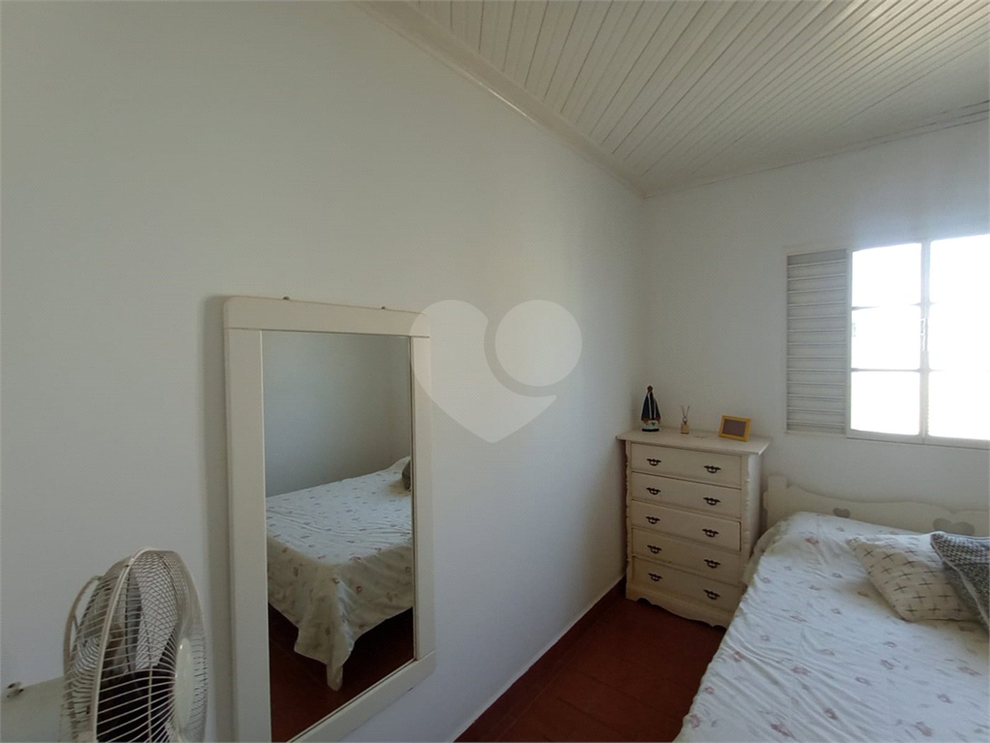 Casa à venda com 2 quartos em Vila Messias, Alambari, SP