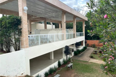 Casa à venda com 3 quartos, sendo 1 suíte, no condomínio Village Moutonnée, Salto - SP
