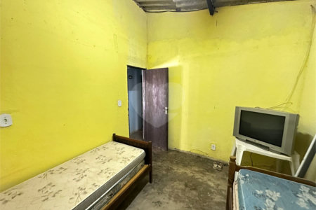 Chácara à venda com 3 quartos em Chácara Sete Cruzes, Suzano, SP