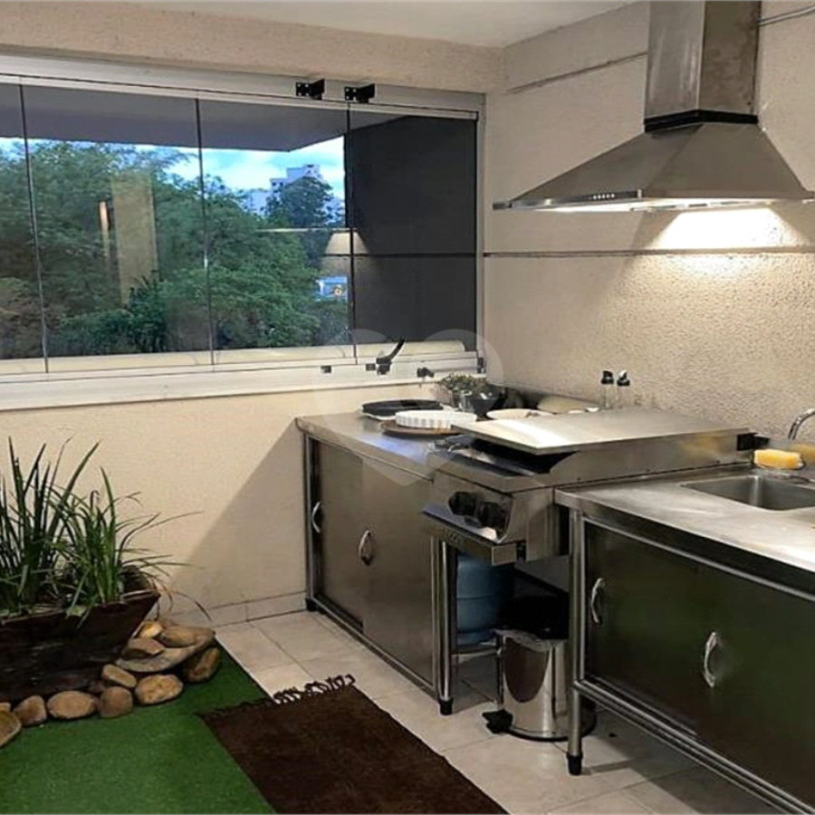 Apartamento à venda com 3 suítes em Jardim Londrina, São Paulo, SP